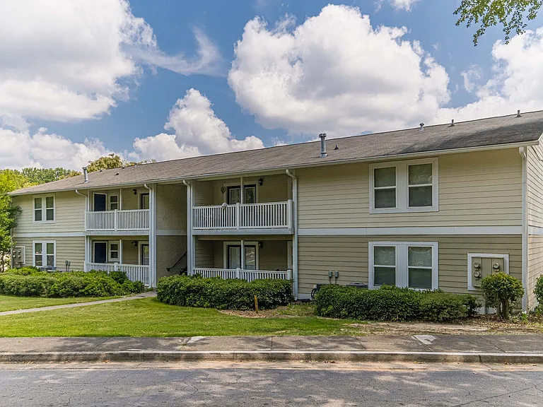 Bradford Gwinnett Apartments — Photo 27