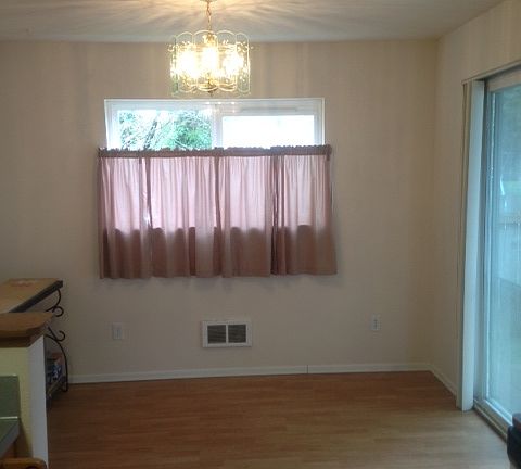 4th image of 2320 W Railroad Ave