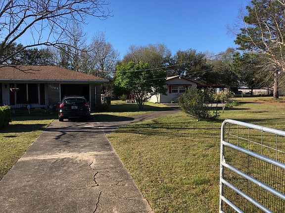Front w/ separate apartment unit