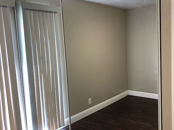 5th image of 1800 Spruce St APT 108