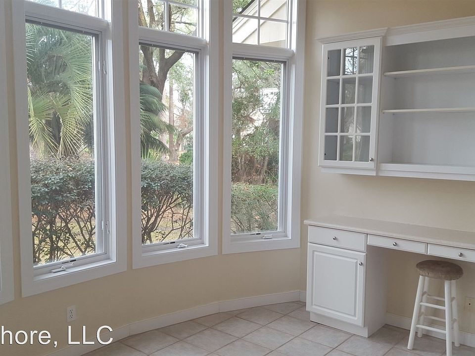 1st image of 7 Cherry Hill Ln