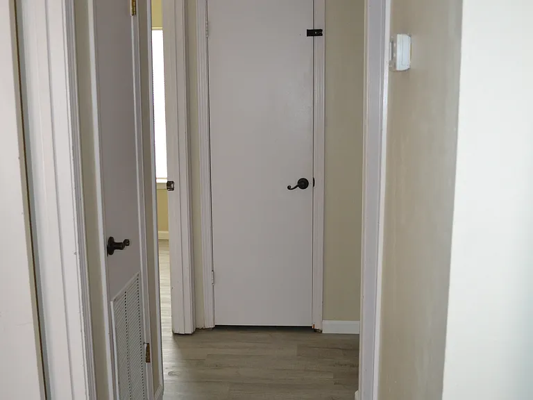324 Ray Ave — Photo 12