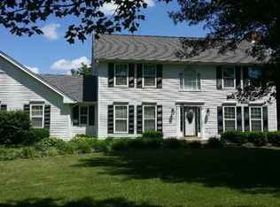19 Forest Hills Dr, Washington, MO 63090