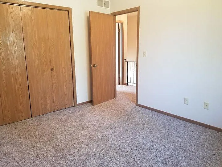 2nd Bedroom (overlooking back yard area)