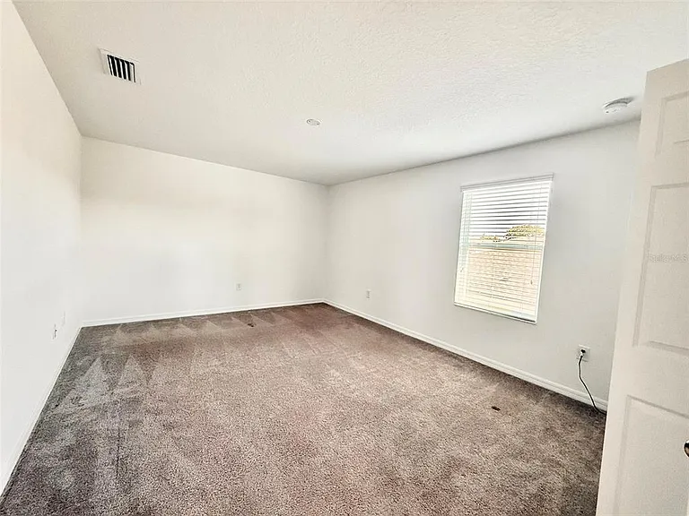 12189 Nouveau Ave — Photo 40