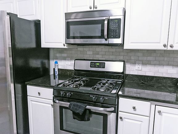 2nd image of 3150 Lyndale Ave S