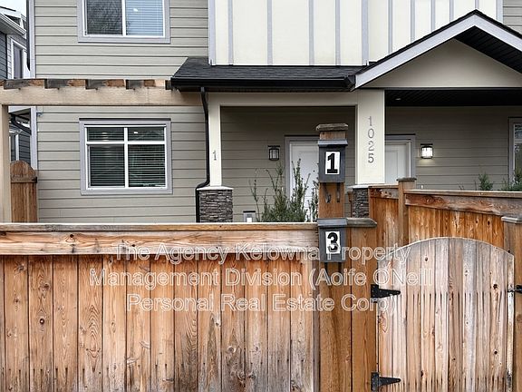 2nd image of 1025 Stockwell Ave #1