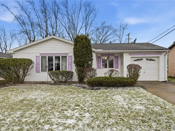 36 Pamela Dr, Depew, NY 14043