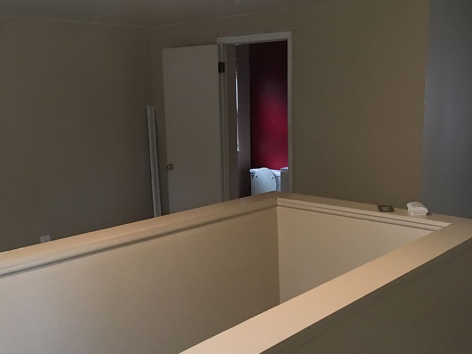 1st image of 25413 Lehigh St