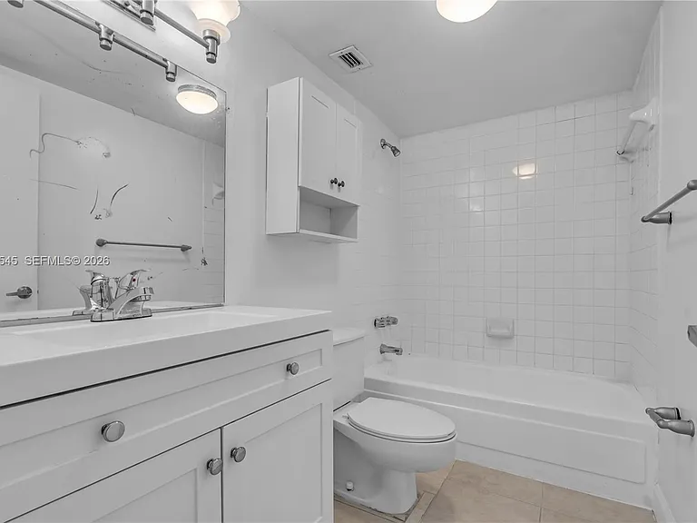 9143 SW 77th Ave #B802 — Photo 18