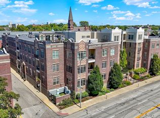 450 E Ohio St APT 310, Indianapolis, IN 46204
