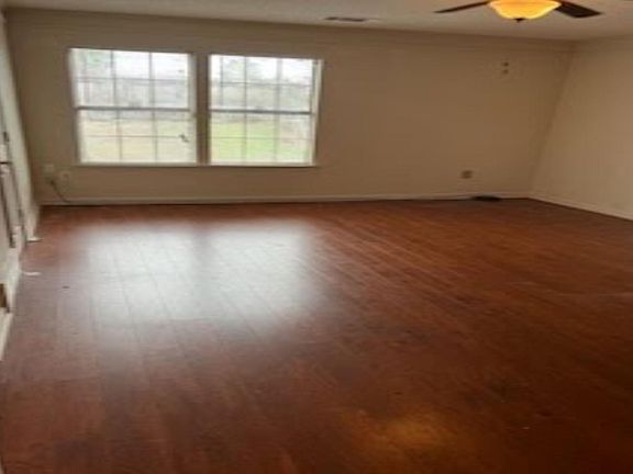 3rd image of 4222 Meadow Valley Dr E