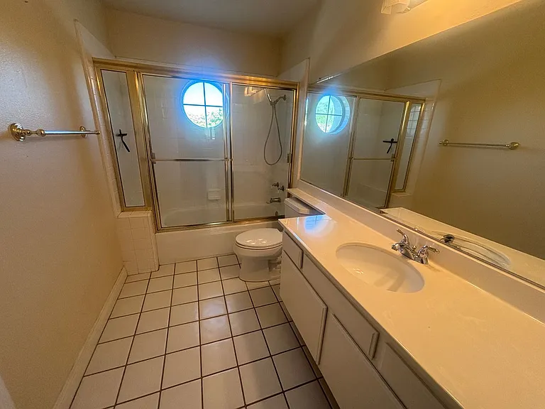 25321 Bowie Ct — Photo 10