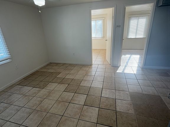 4th image of 2451 Troy Ct
