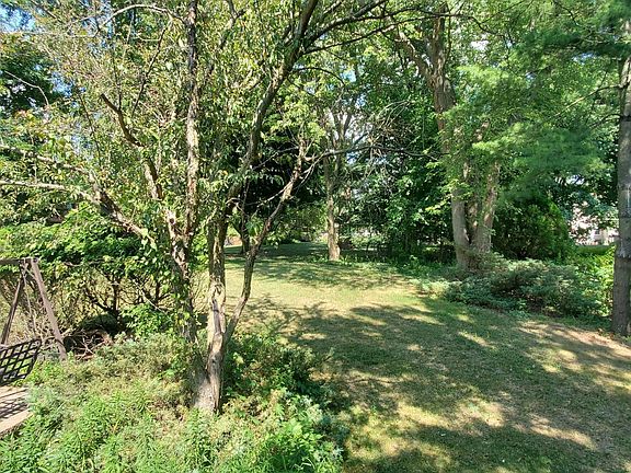 4th image of 1108 Paradise Lake Dr SE