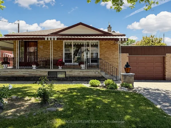 243 Epsom Downs Dr, Toronto, ON M3M 1T3