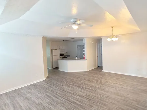 3650 NW 25th Ter, Gainesville, FL 32605