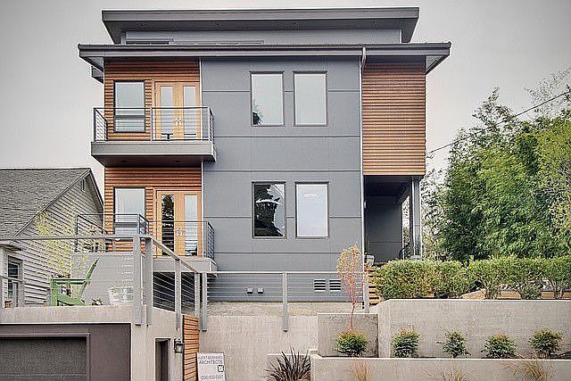 "Chic" And "Stylish".......All 4 Floors!