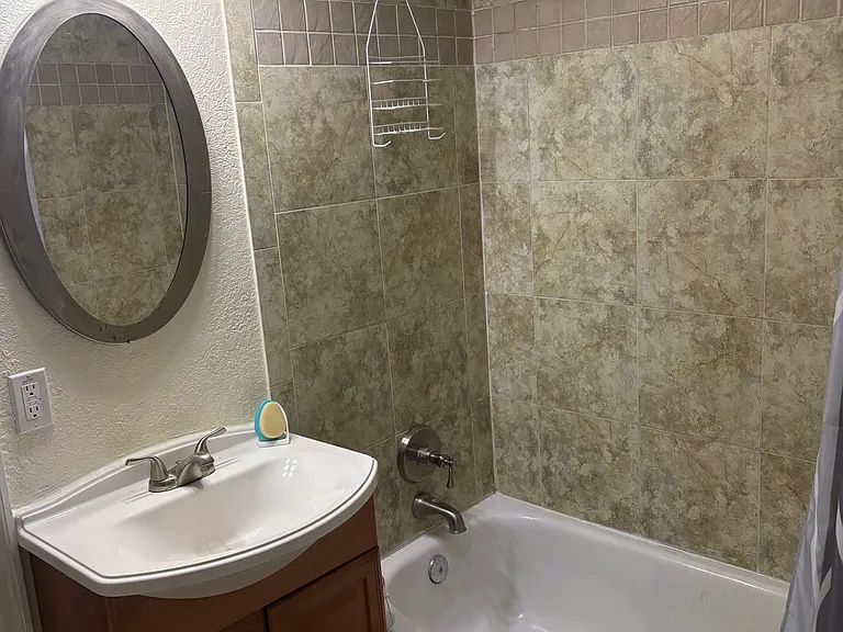 2nd Bathroom