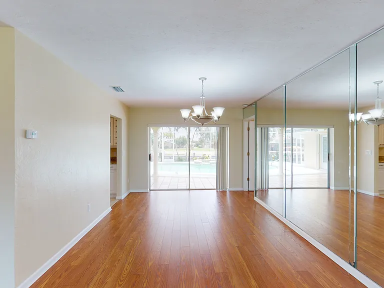 145 SW 54th St — Photo 23