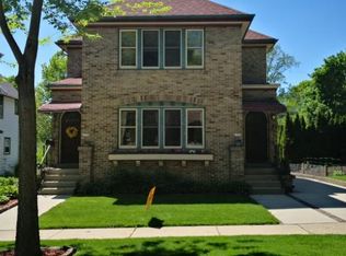 1715 N 69th St, Wauwatosa, WI 53213