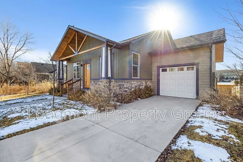 2 bed, 2.0 bath, 1434 sqft, $2,600 — Photo 2