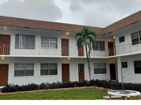 1007 N 19th Ave, Hollywood, FL