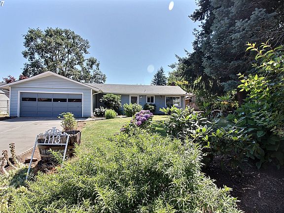 2nd image of 1113 NW Westridge St