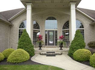 6786 Chatsworth St NW, Canton, OH 44718