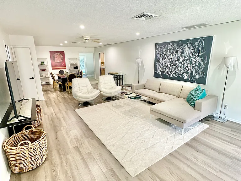 525 Indian Lilac Rd — Photo 2
