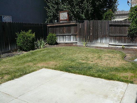 5th image of 241 Rick Heinrich Cir