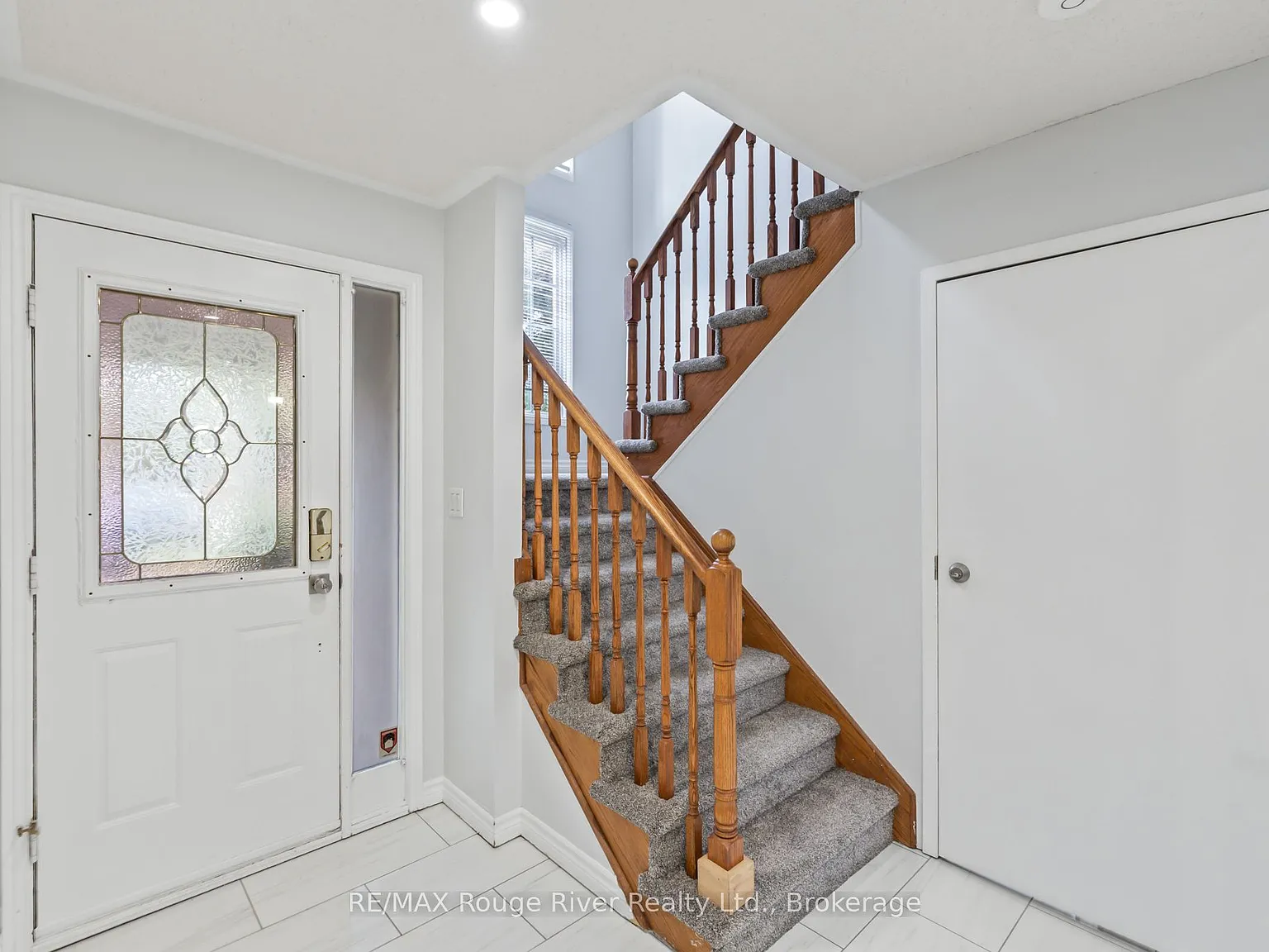 3 bed, $2,800 — Photo 2