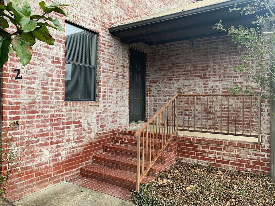 2nd image of 10 S Joplin Loop APT 2