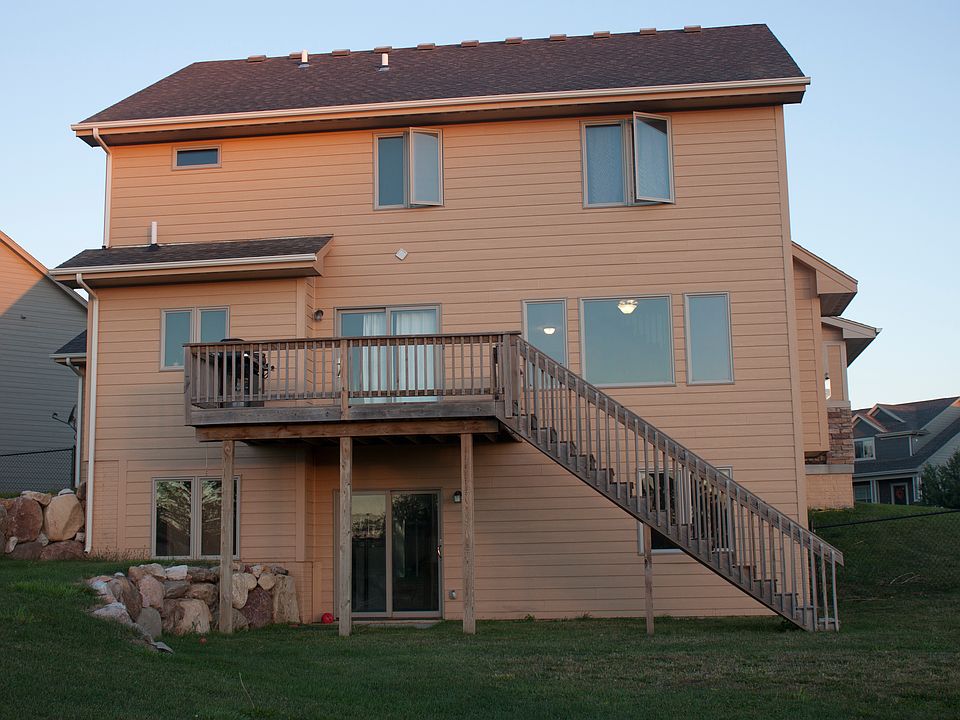 2nd image of 640 Spyglass Ct