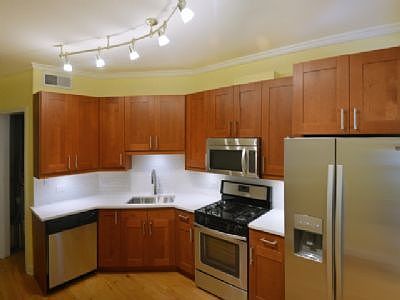 1st image of 1426 W Foster Ave #1