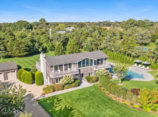 4 Bayberry Ln, Remsenburg, NY 11960