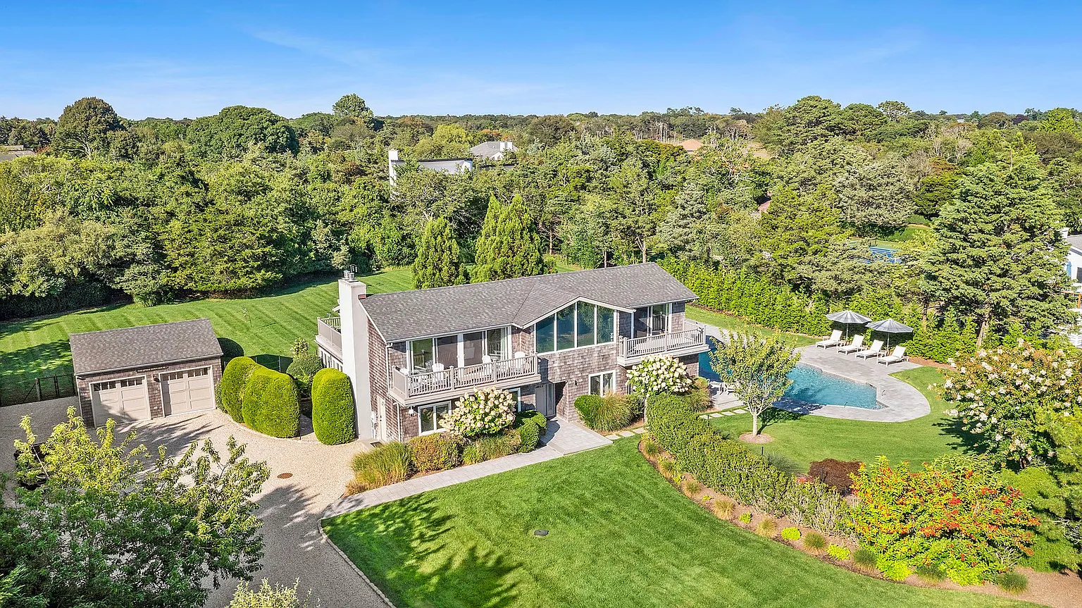 4 Bayberry Ln photo 1