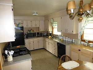 5th image of 506 Wentworth Ave NE