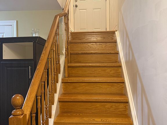 2nd image of 13 Hislop Dr