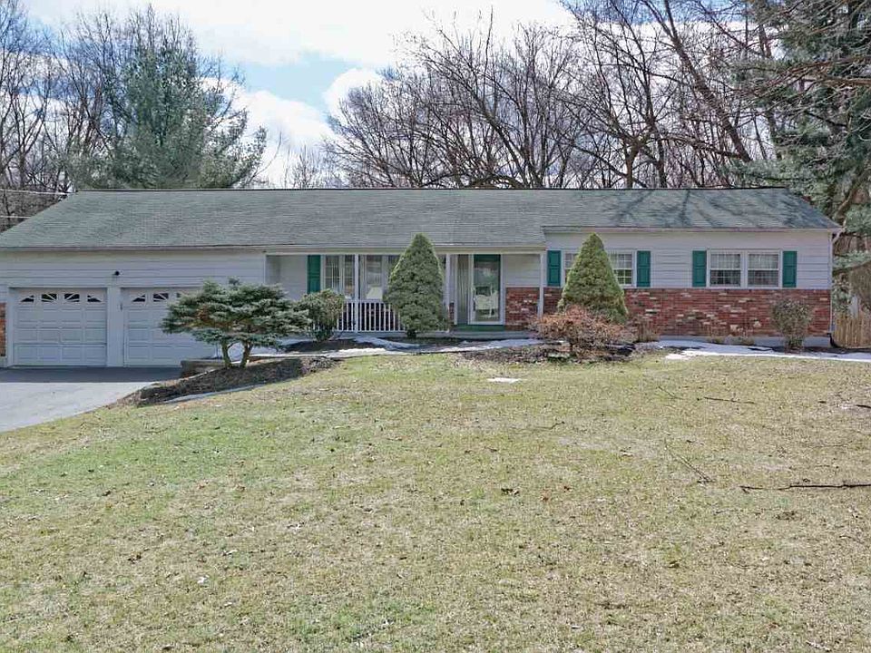 1st image of 4 Castillion Ct