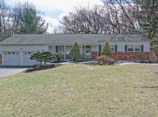 4 Castillion Ct, Clifton Park, NY 12065