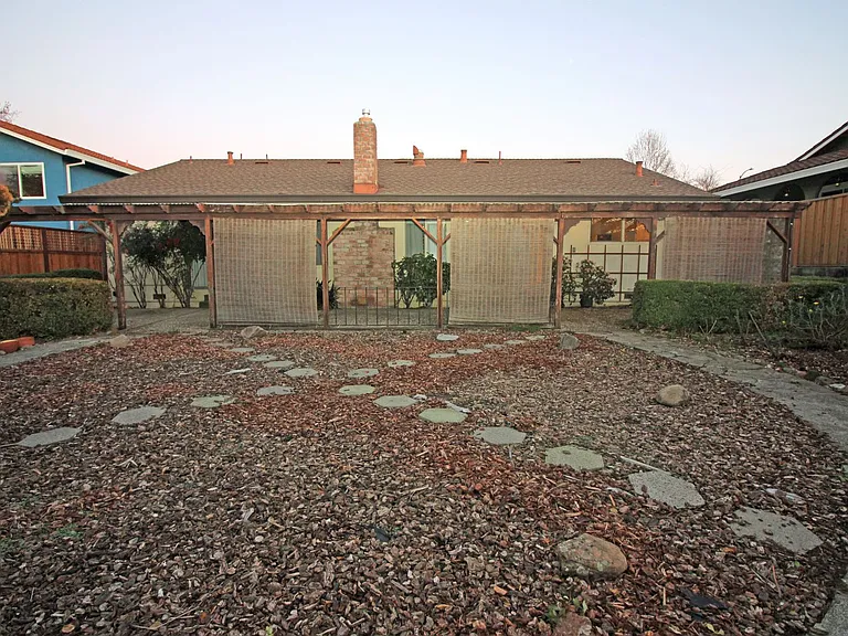 205 El Encanto Way — Photo 12