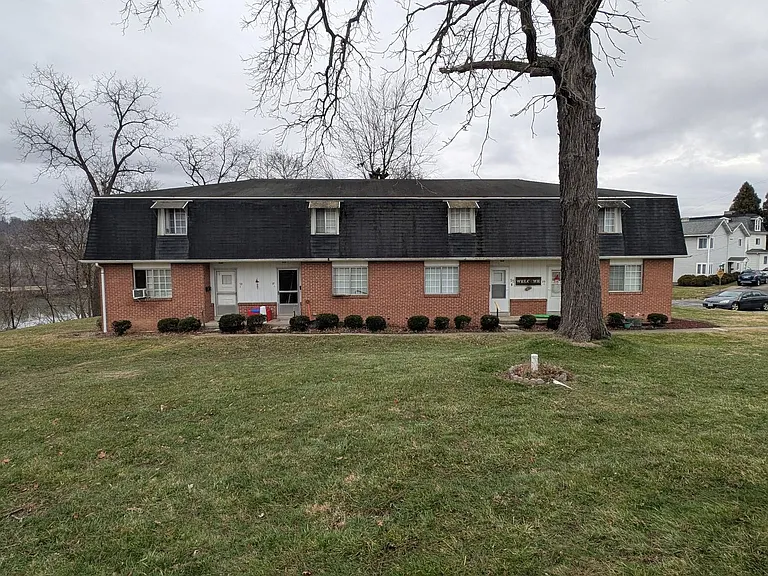 93 - 119 Johnston Avenue — Photo 1