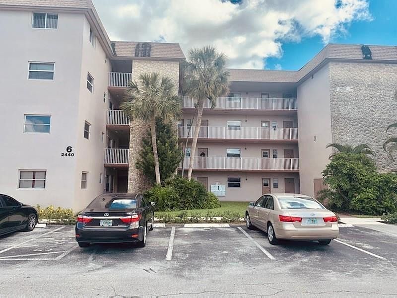 1st image of 2440 SW 81st Avenue #201