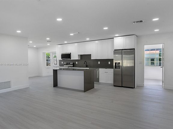 5th image of 2698 NW 35th Ter