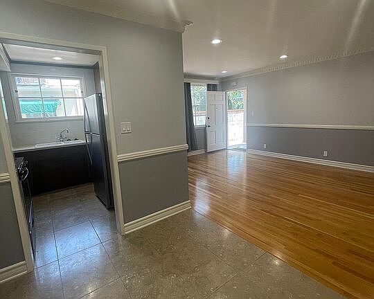 4th image of 921 N Spaulding Ave APT 2