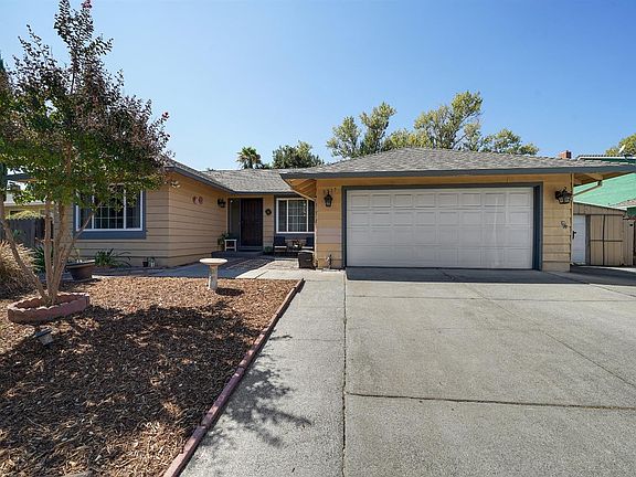 3rd image of 3517 Astoria Circle
