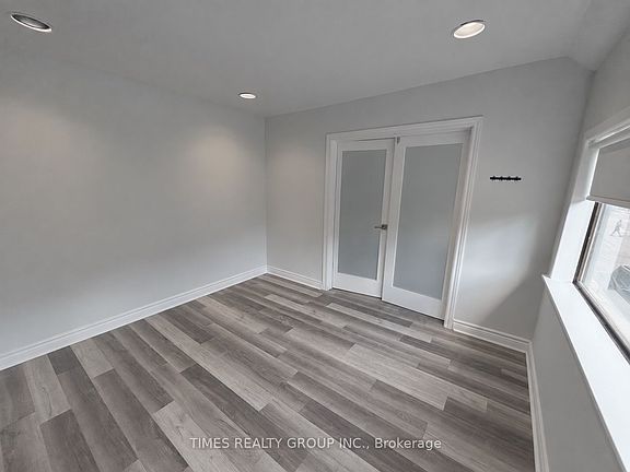 3rd image of 600 Church St #2