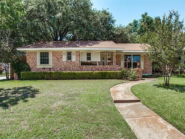 1st image of 1301 Cypress Dr