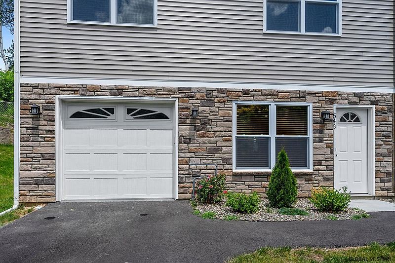 5th image of 54B WOODSIDE Drive